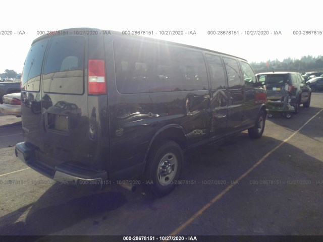 Photo 3 VIN: 1GAZGPFG2J1209714 - CHEVROLET EXPRESS PASSENGER 