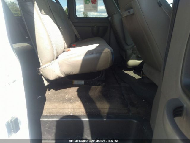 Photo 7 VIN: 1GAZGPFG2J1257553 - CHEVROLET EXPRESS PASSENGER 