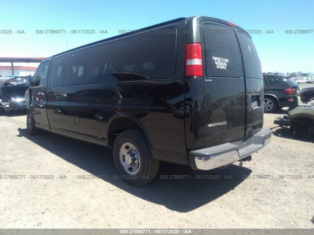 Photo 2 VIN: 1GAZGPFG4J1308101 - CHEVROLET EXPRESS PASSENGER 