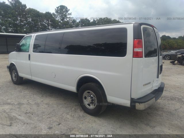 Photo 2 VIN: 1GAZGPFG4L1266600 - CHEVROLET EXPRESS PASSENGER 