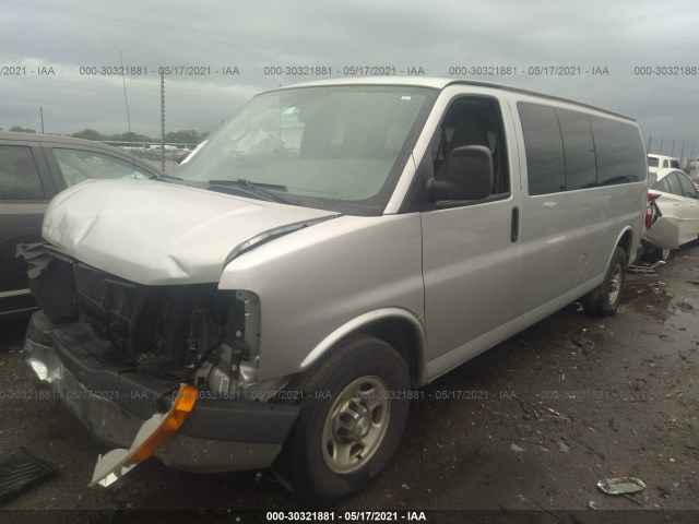 Photo 1 VIN: 1GAZGPFG5J1231495 - CHEVROLET EXPRESS PASSENGER 