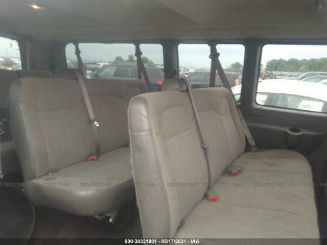 Photo 7 VIN: 1GAZGPFG5J1231495 - CHEVROLET EXPRESS PASSENGER 