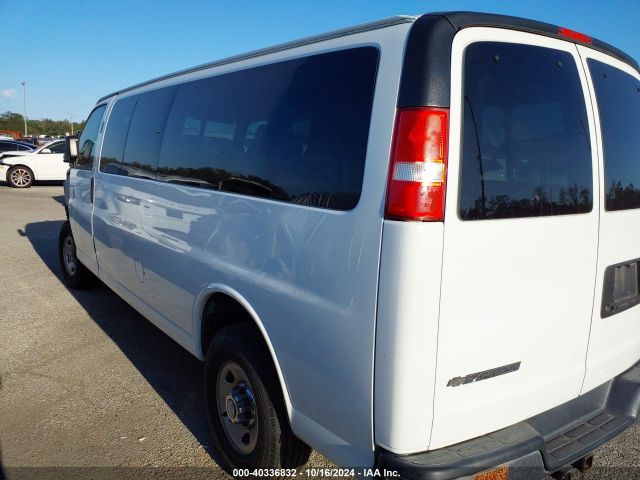 Photo 2 VIN: 1GAZGPFG5K1181389 - CHEVROLET EXPRESS 