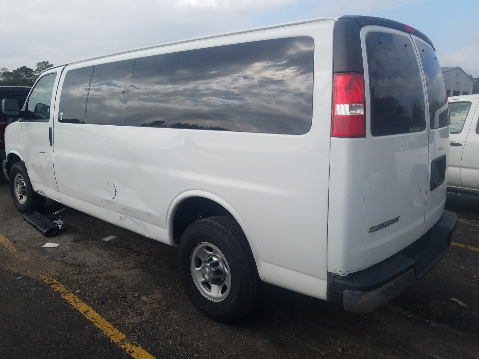 Photo 2 VIN: 1GAZGPFG5L1174542 - CHEVROLET EXPRESS G3 