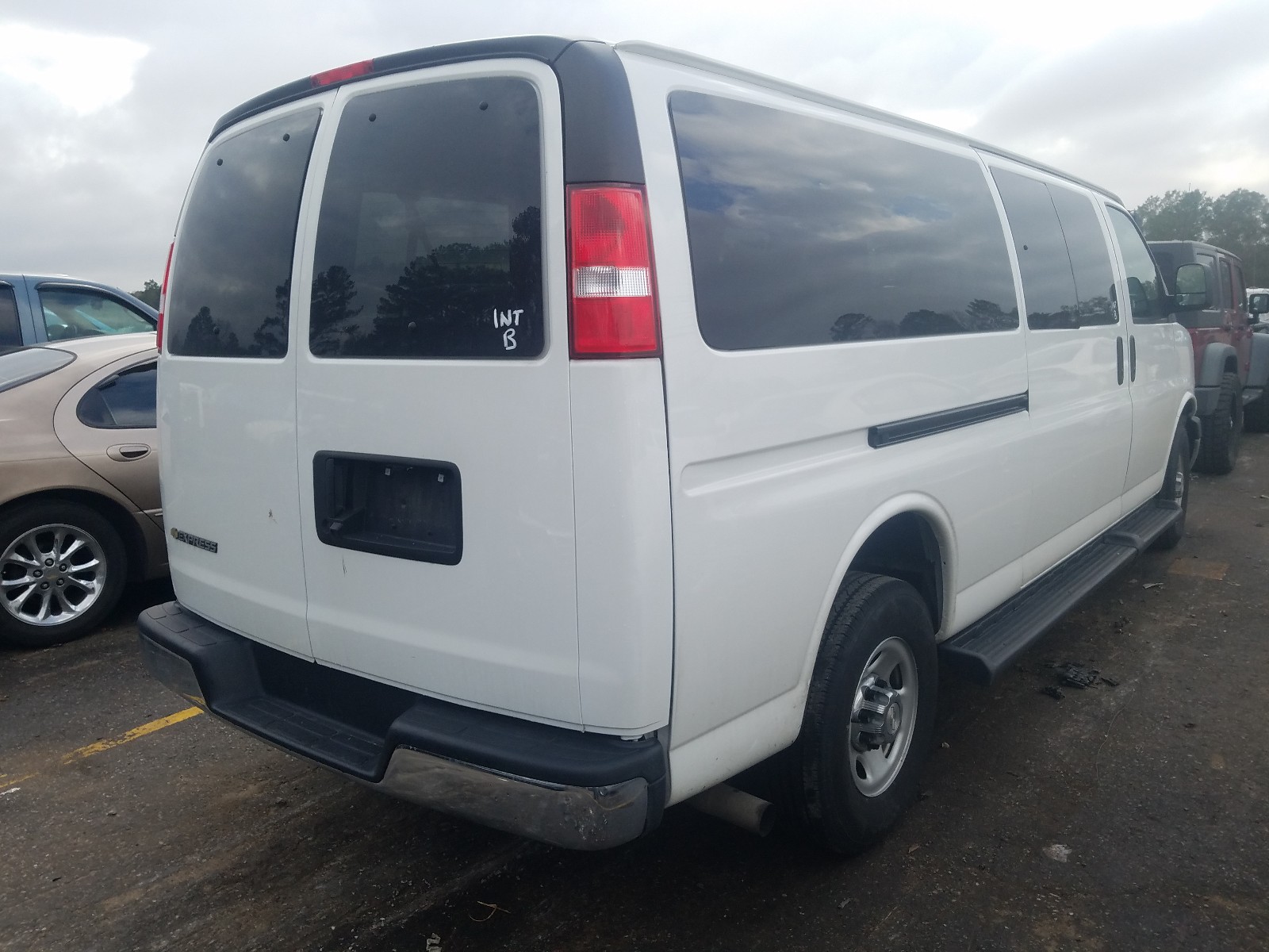 Photo 3 VIN: 1GAZGPFG5L1174542 - CHEVROLET EXPRESS G3 