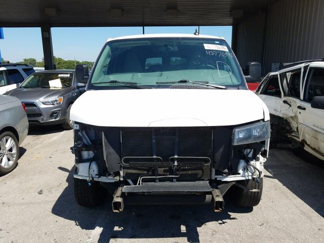 Photo 8 VIN: 1GAZGPFG6H1260823 - CHEVROLET EXPRESS G3 