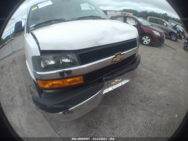 Photo 5 VIN: 1GAZGPFG8K1150928 - CHEVROLET EXPRESS PASSENGER 