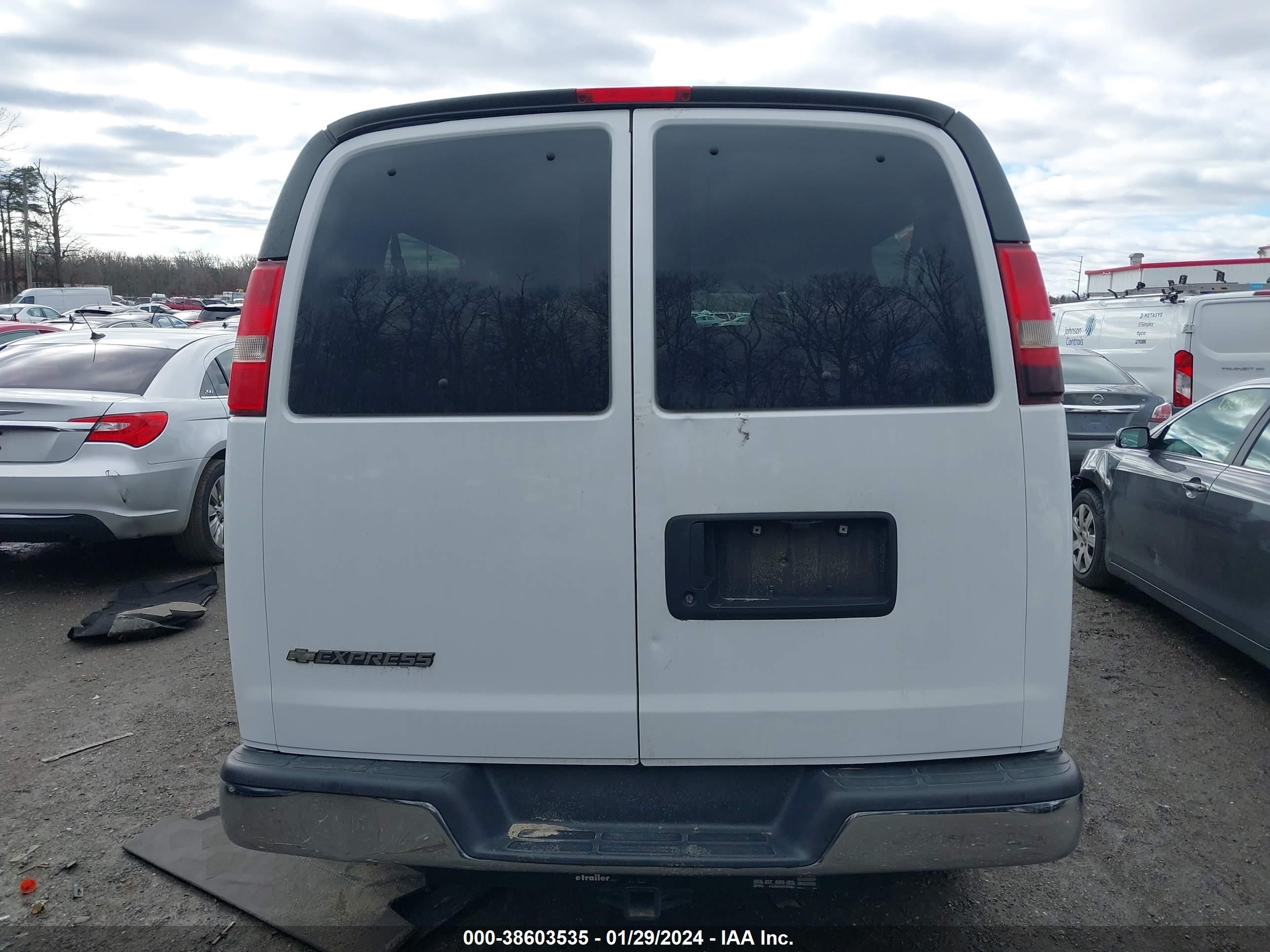 Photo 15 VIN: 1GAZGPFG9H1108664 - CHEVROLET EXPRESS 