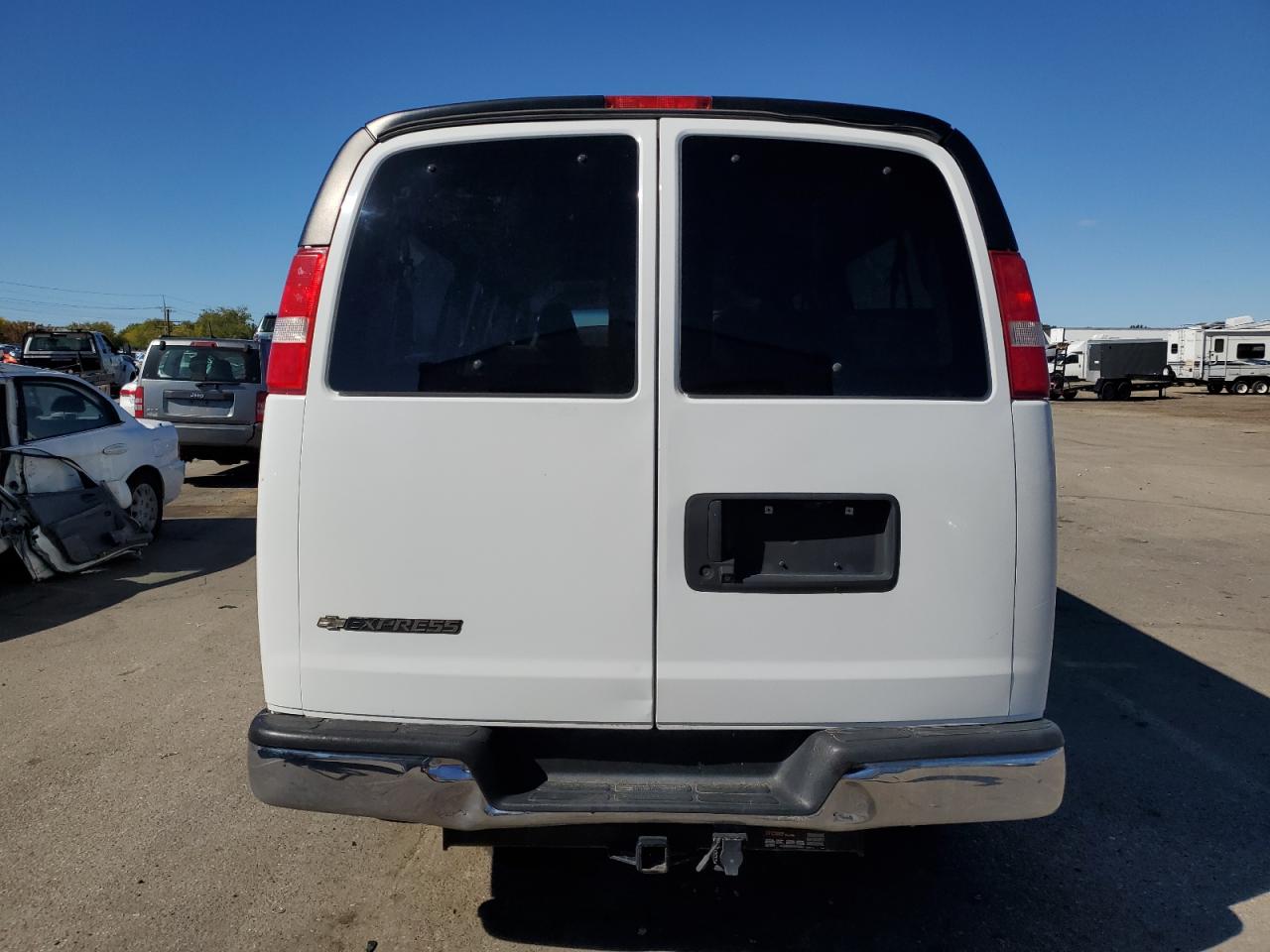 Photo 5 VIN: 1GAZGPFG9H1147724 - CHEVROLET EXPRESS 