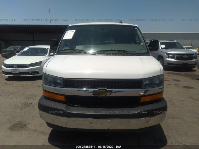 Photo 5 VIN: 1GAZGPFGXJ1278571 - CHEVROLET EXPRESS PASSENGER 