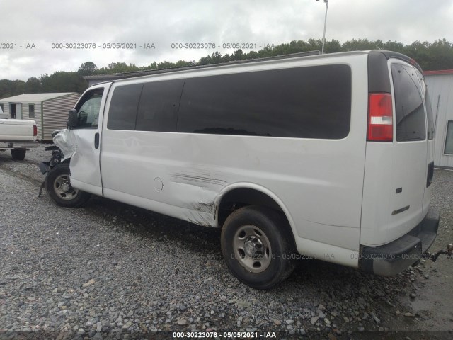 Photo 2 VIN: 1GAZGPFGXK1340181 - CHEVROLET EXPRESS PASSENGER 