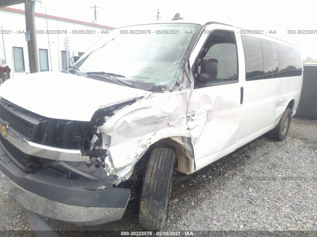 Photo 5 VIN: 1GAZGPFGXK1340181 - CHEVROLET EXPRESS PASSENGER 