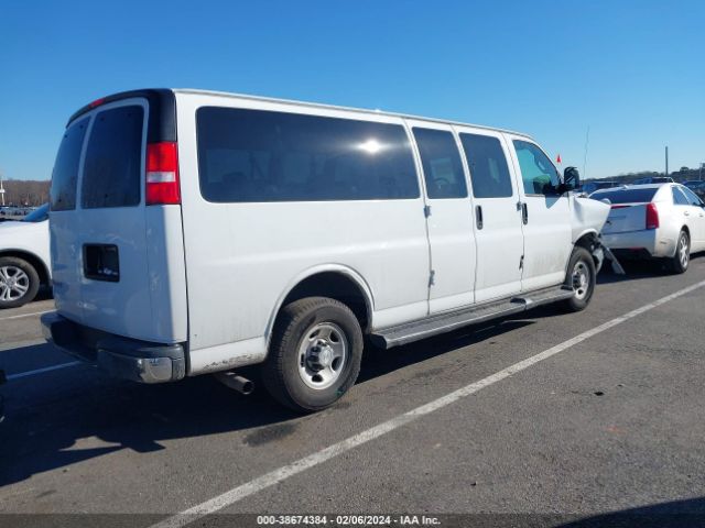 Photo 3 VIN: 1GAZGPFGXL1166002 - CHEVROLET EXPRESS PASSENGER 