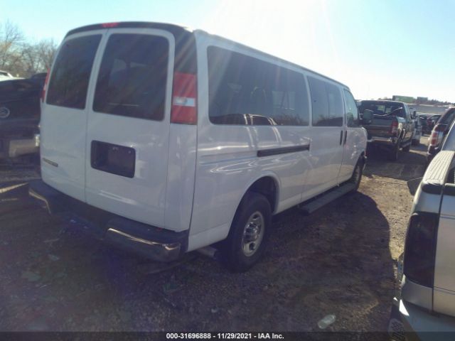 Photo 3 VIN: 1GAZGPFP0K1161910 - CHEVROLET EXPRESS PASSENGER 