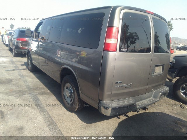 Photo 2 VIN: 1GAZGRDG6A1167398 - CHEVROLET EXPRESS PASSENGER 