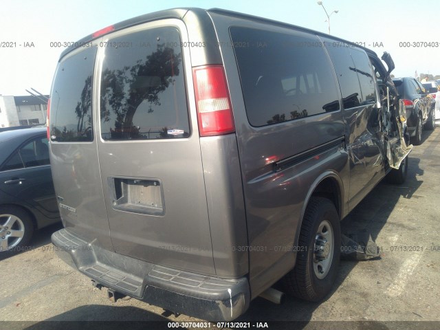 Photo 3 VIN: 1GAZGRDG6A1167398 - CHEVROLET EXPRESS PASSENGER 