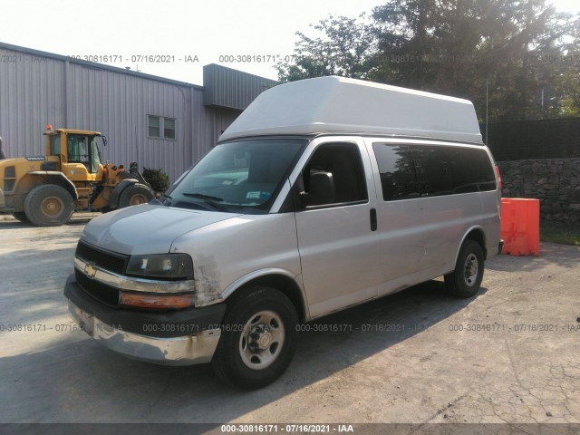 Photo 1 VIN: 1GAZGYFA4C1202588 - CHEVROLET EXPRESS PASSENGER 