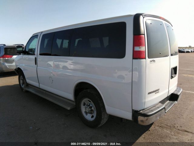 Photo 2 VIN: 1GAZGYFG0F1199505 - CHEVROLET EXPRESS PASSENGER 