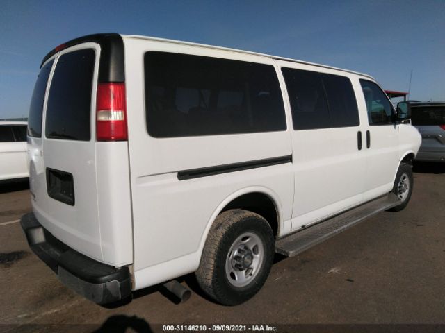 Photo 3 VIN: 1GAZGYFG0F1199505 - CHEVROLET EXPRESS PASSENGER 