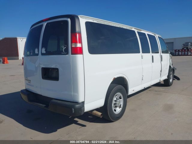 Photo 3 VIN: 1GAZGZFG1C1179992 - CHEVROLET EXPRESS 3500 