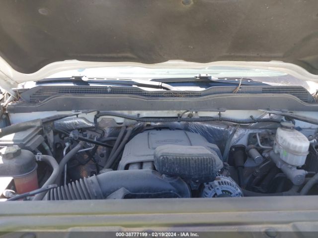 Photo 9 VIN: 1GB0CUEG6JZ350920 - CHEVROLET SILVERADO 2500HD 