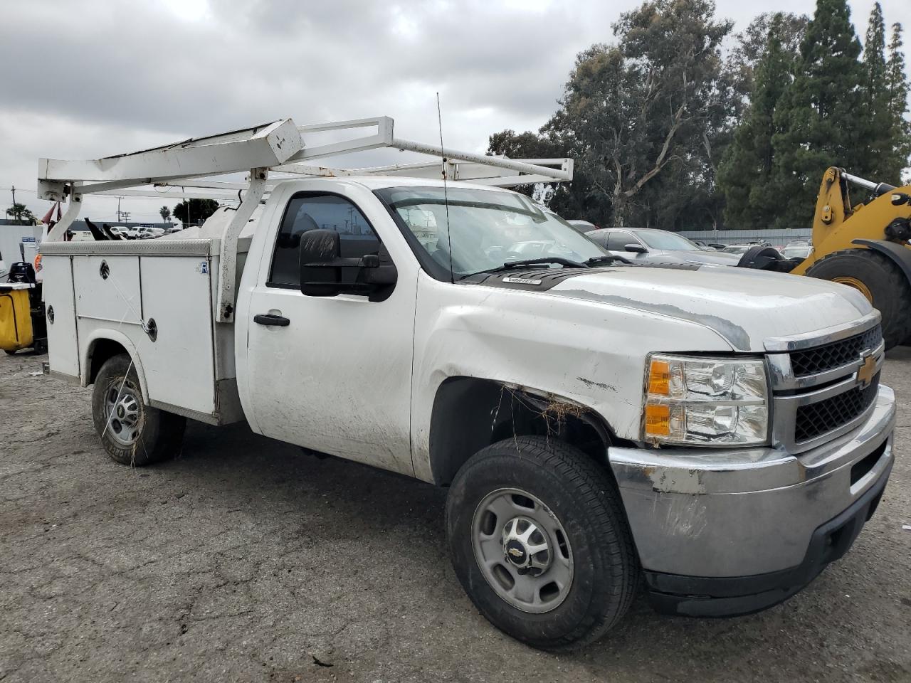 Photo 3 VIN: 1GB0CVCG6DF157018 - CHEVROLET SILVERADO 