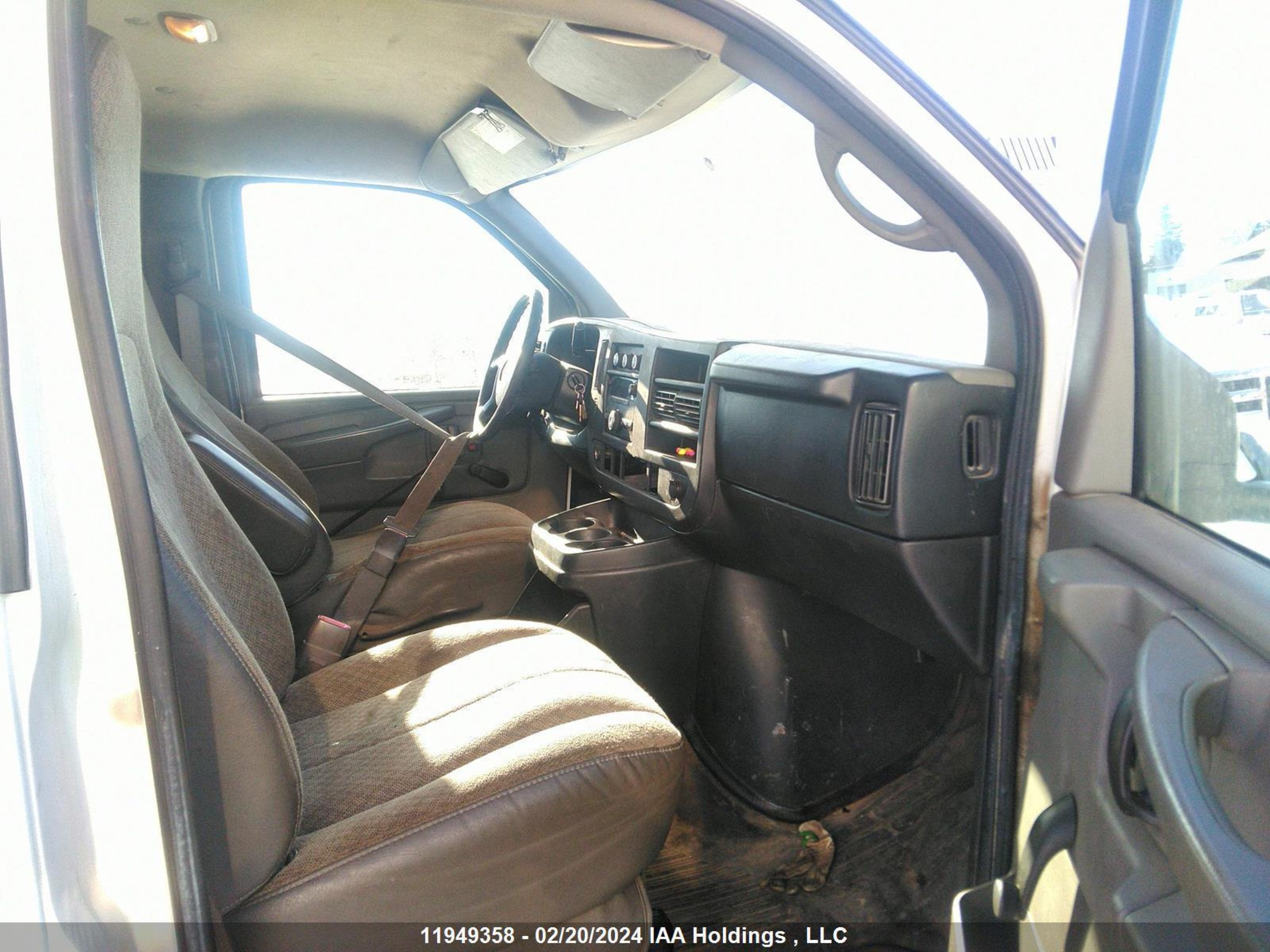 Photo 5 VIN: 1GB0G2BG6C1127002 - CHEVROLET EXPRESS 