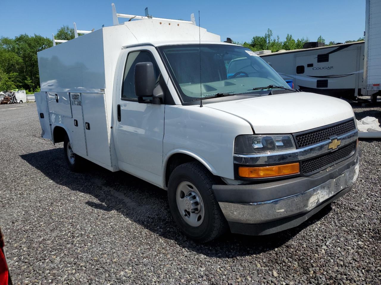 Photo 3 VIN: 1GB0GRFG0L1139942 - CHEVROLET EXPRESS 