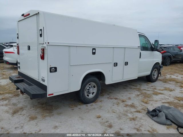 Photo 3 VIN: 1GB0GRFG4J1176456 - CHEVROLET EXPRESS 