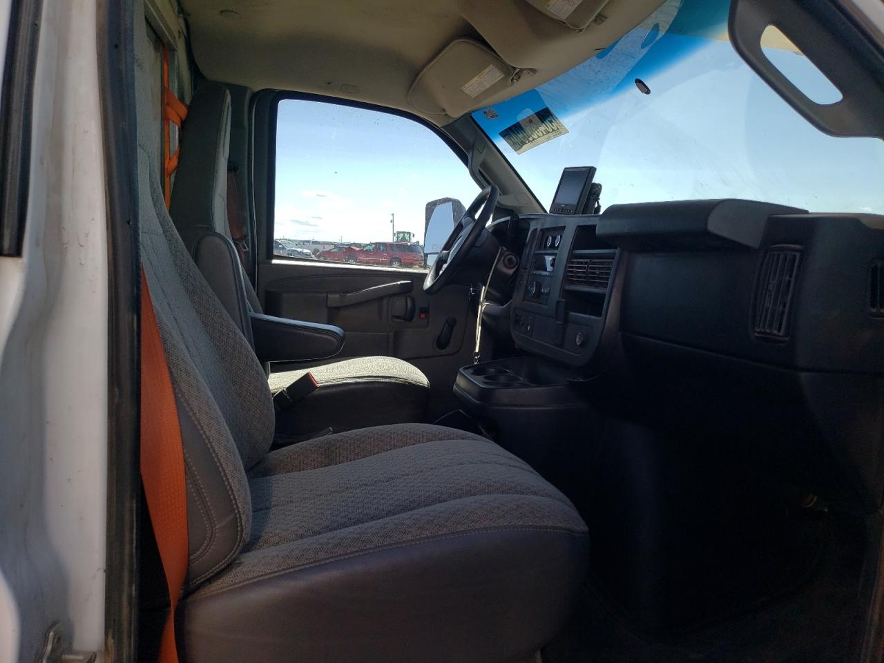 Photo 10 VIN: 1GB0GSFG2H1152271 - CHEVROLET EXPRESS 