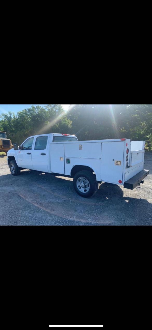 Photo 2 VIN: 1GB1CVC87EF167295 - CHEVROLET SILVERADO 