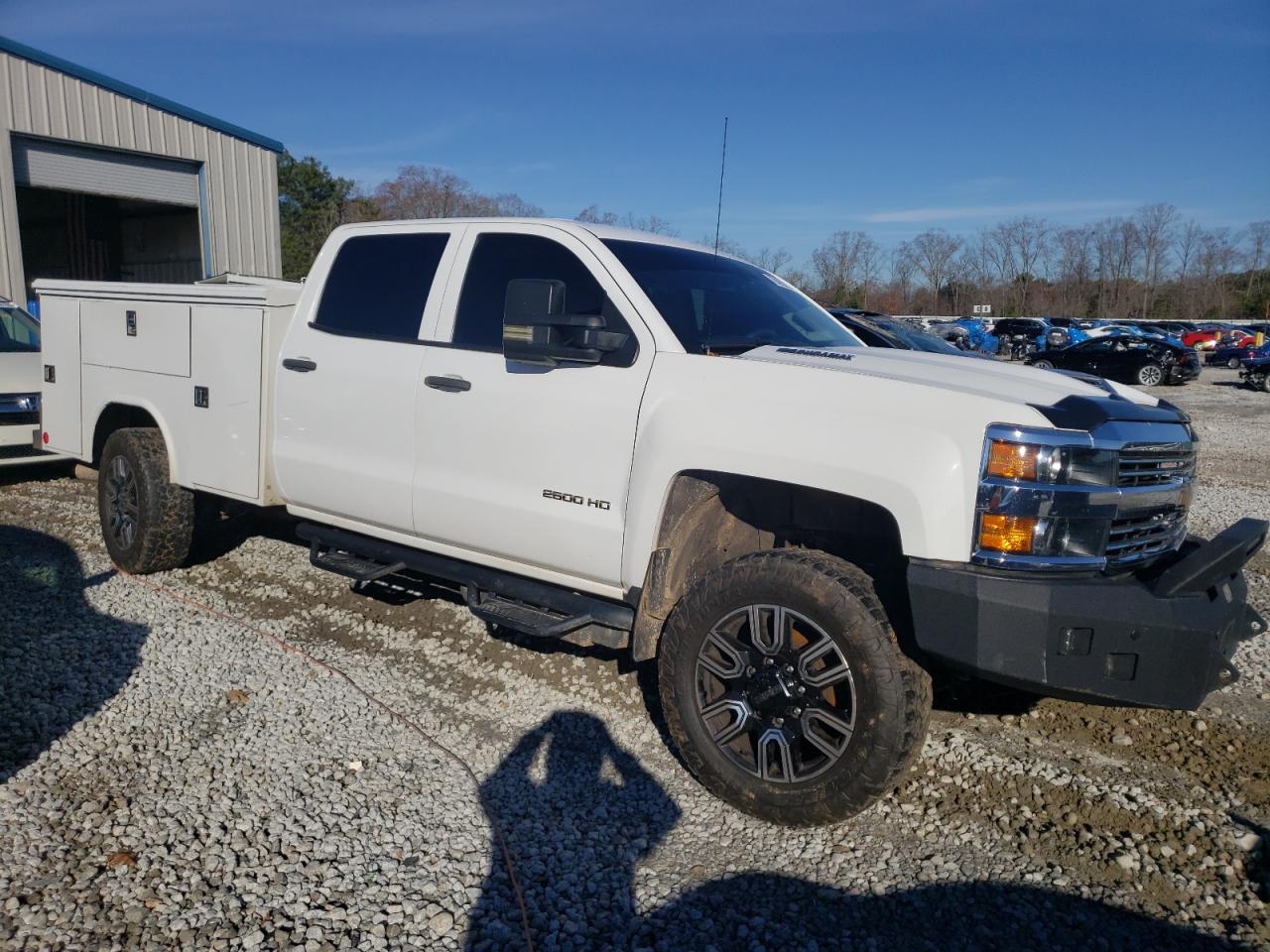 Photo 3 VIN: 1GB1KUEY9JF142449 - CHEVROLET SILVERADO 