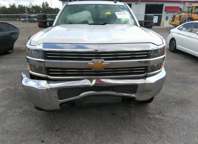 Photo 5 VIN: 1GB2CUEG7GZ124855 - CHEVROLET SILVERADO 2500HD 