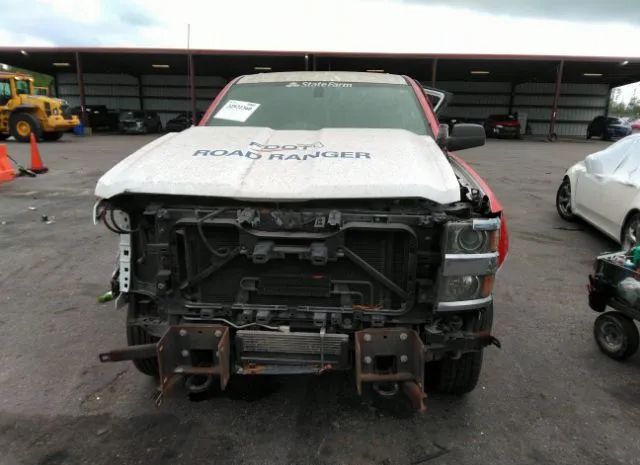 Photo 5 VIN: 1GB2CUEG9JZ335692 - CHEVROLET SILVERADO 2500HD 