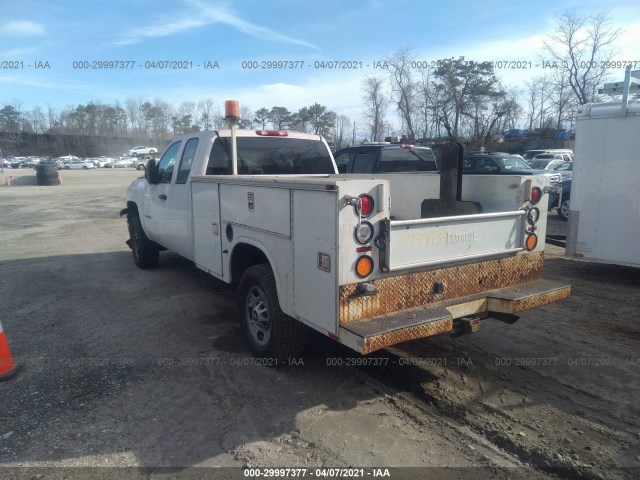 Photo 2 VIN: 1GB2CVCG9DZ338119 - CHEVROLET SILVERADO 2500HD 