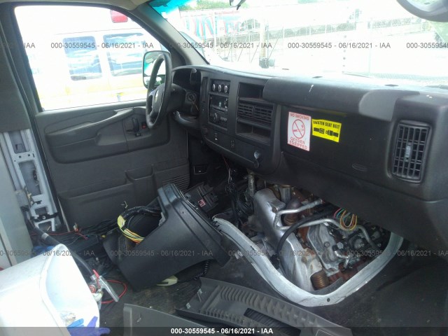 Photo 4 VIN: 1GB2GUB67A1116292 - CHEVROLET EXPRESS G3500 