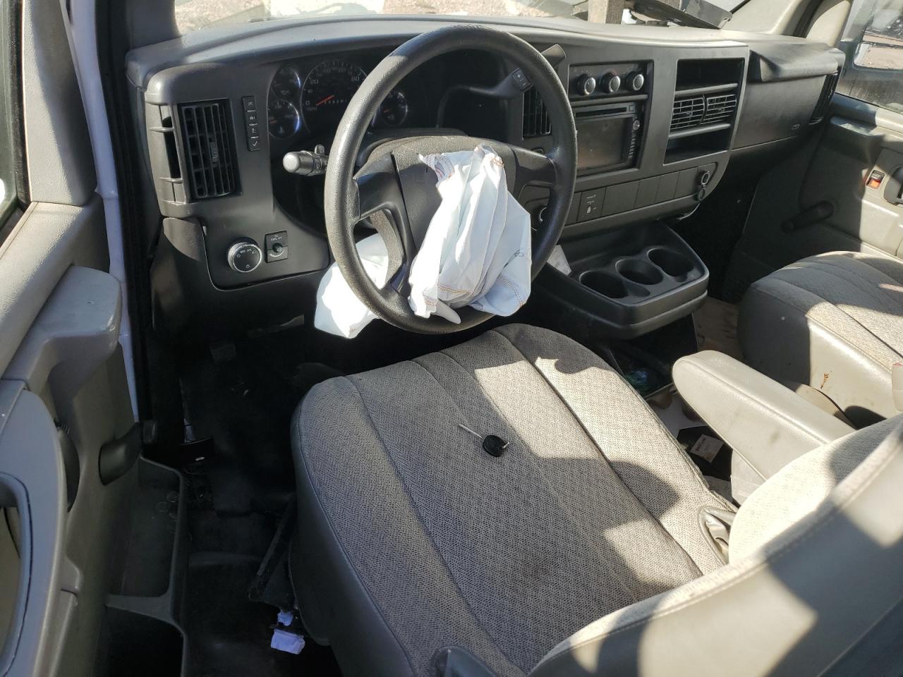 Photo 7 VIN: 1GB3G2BA2A1149164 - CHEVROLET EXPRESS 