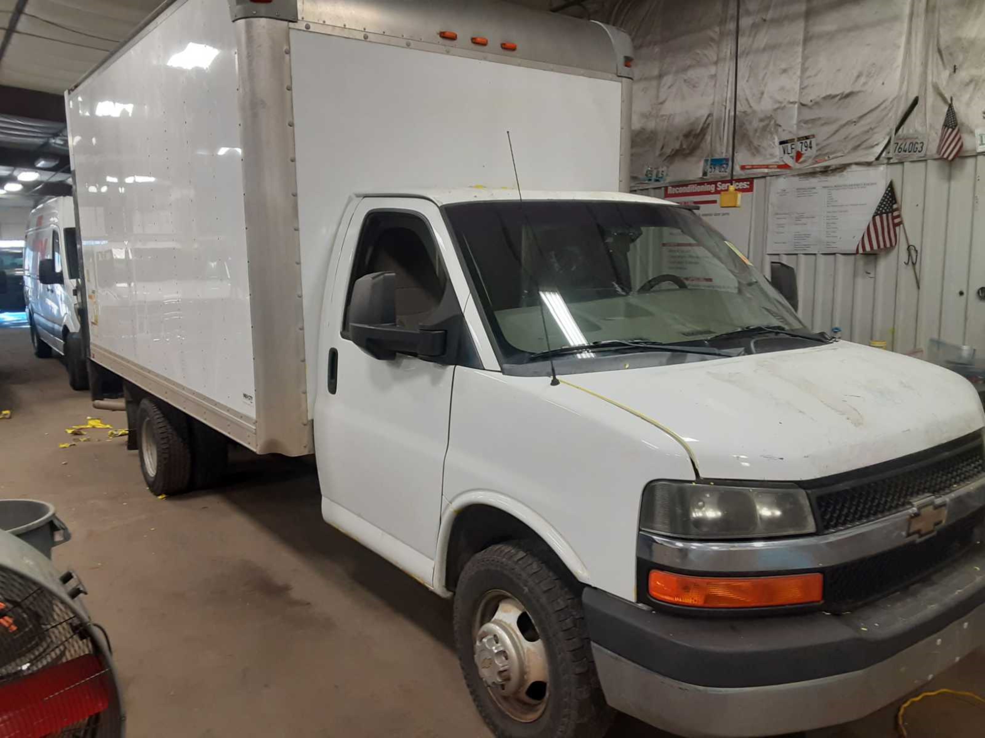 Photo 9 VIN: 1GB3G3BG3E1118036 - CHEVROLET EXPRESS 