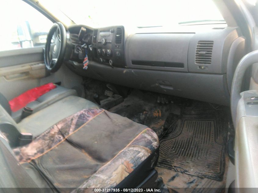 Photo 4 VIN: 1GB4KZC82DF175715 - CHEVROLET SILVERADO 