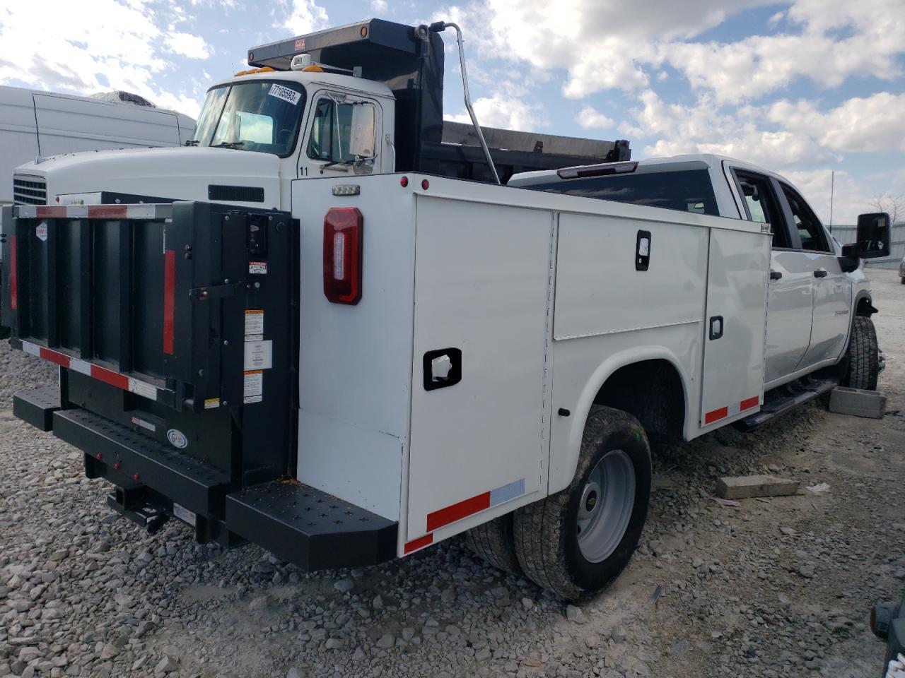 Photo 2 VIN: 1GB4WRE78MF197534 - CHEVROLET SILVERADO 