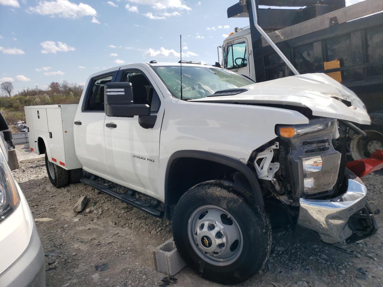 Photo 3 VIN: 1GB4WRE78MF197534 - CHEVROLET SILVERADO 