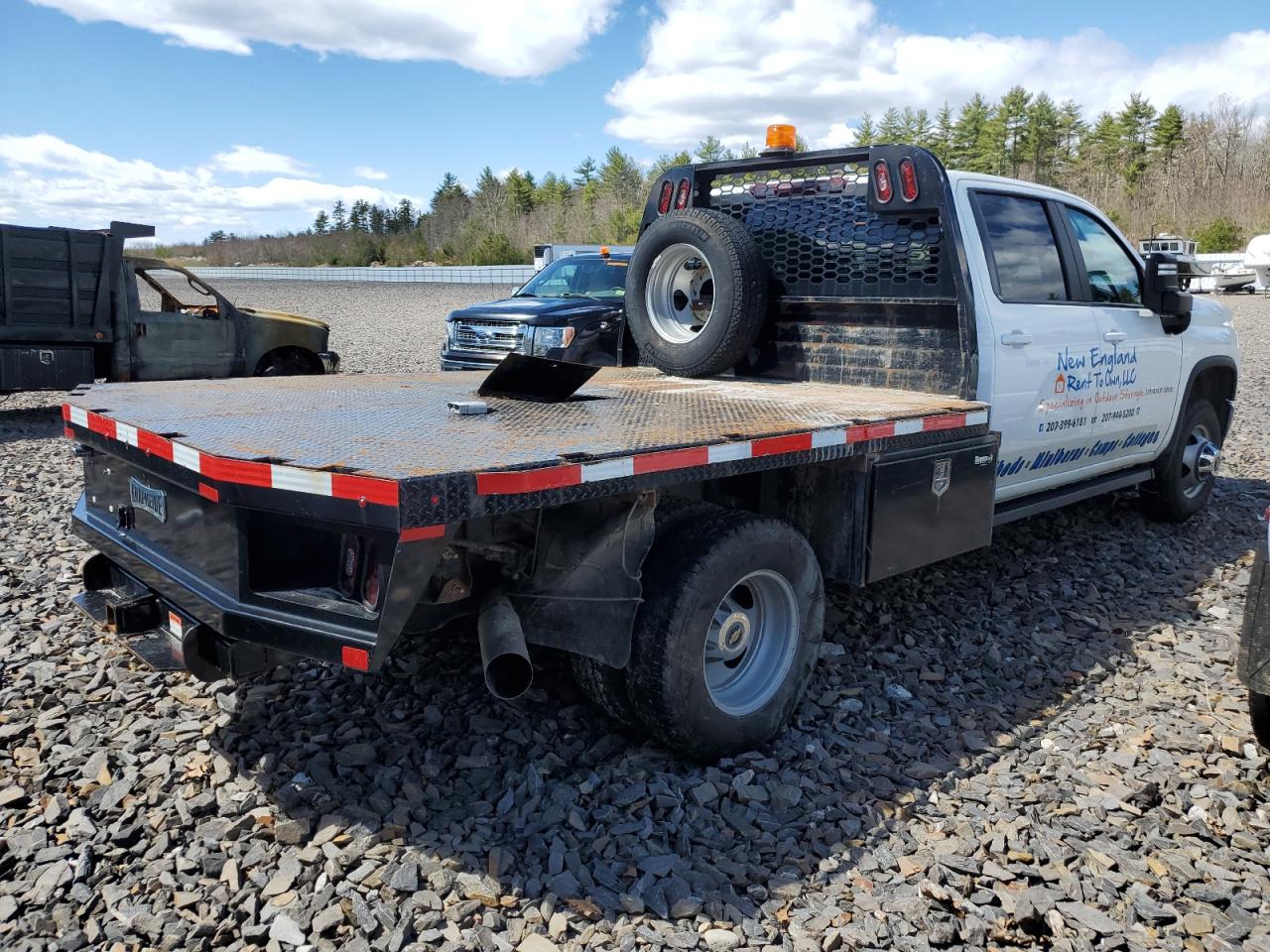 Photo 2 VIN: 1GB4YTEY1MF226114 - CHEVROLET SILVERADO 