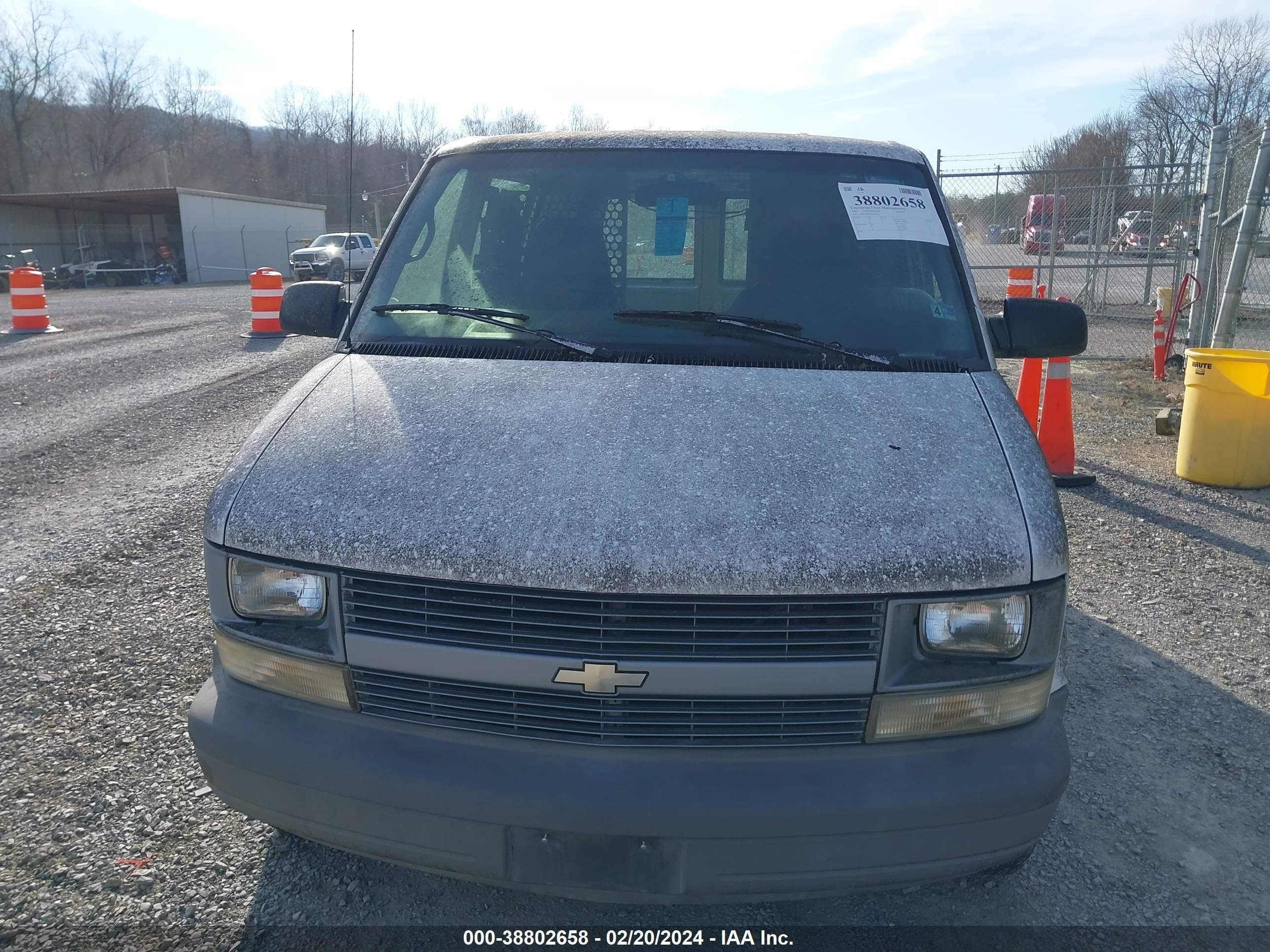 Photo 11 VIN: 1GBDL19W6SB183857 - CHEVROLET ASTRO 