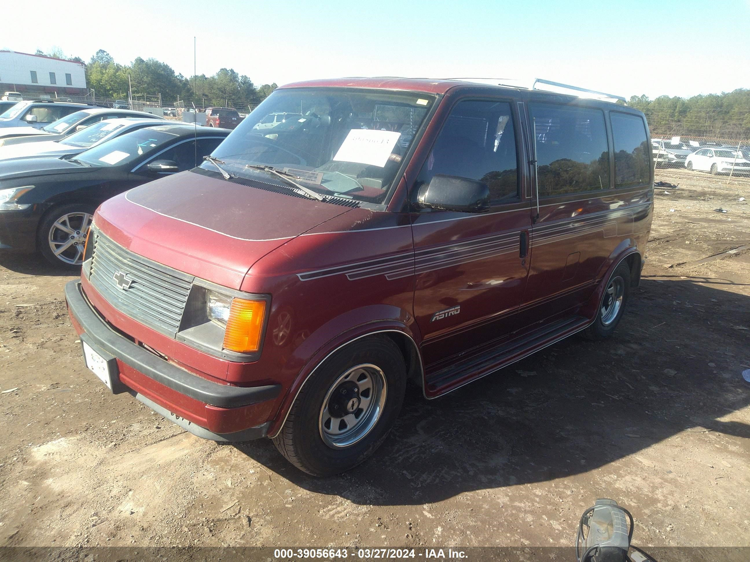 Photo 1 VIN: 1GBDM15Z7KB215227 - CHEVROLET ASTRO 