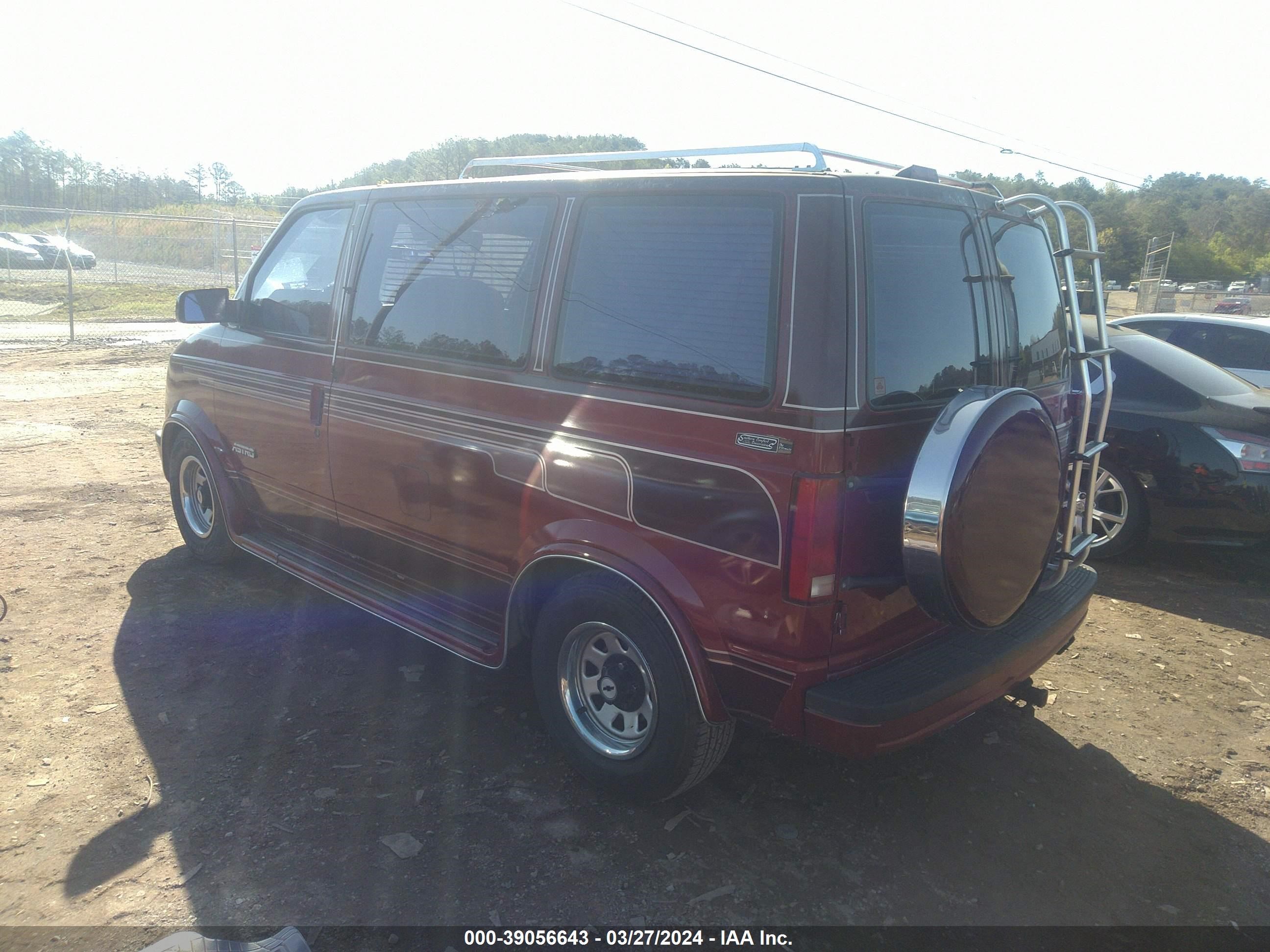 Photo 2 VIN: 1GBDM15Z7KB215227 - CHEVROLET ASTRO 