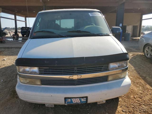 Photo 4 VIN: 1GBDM19W1YB127850 - CHEVROLET ASTRO 