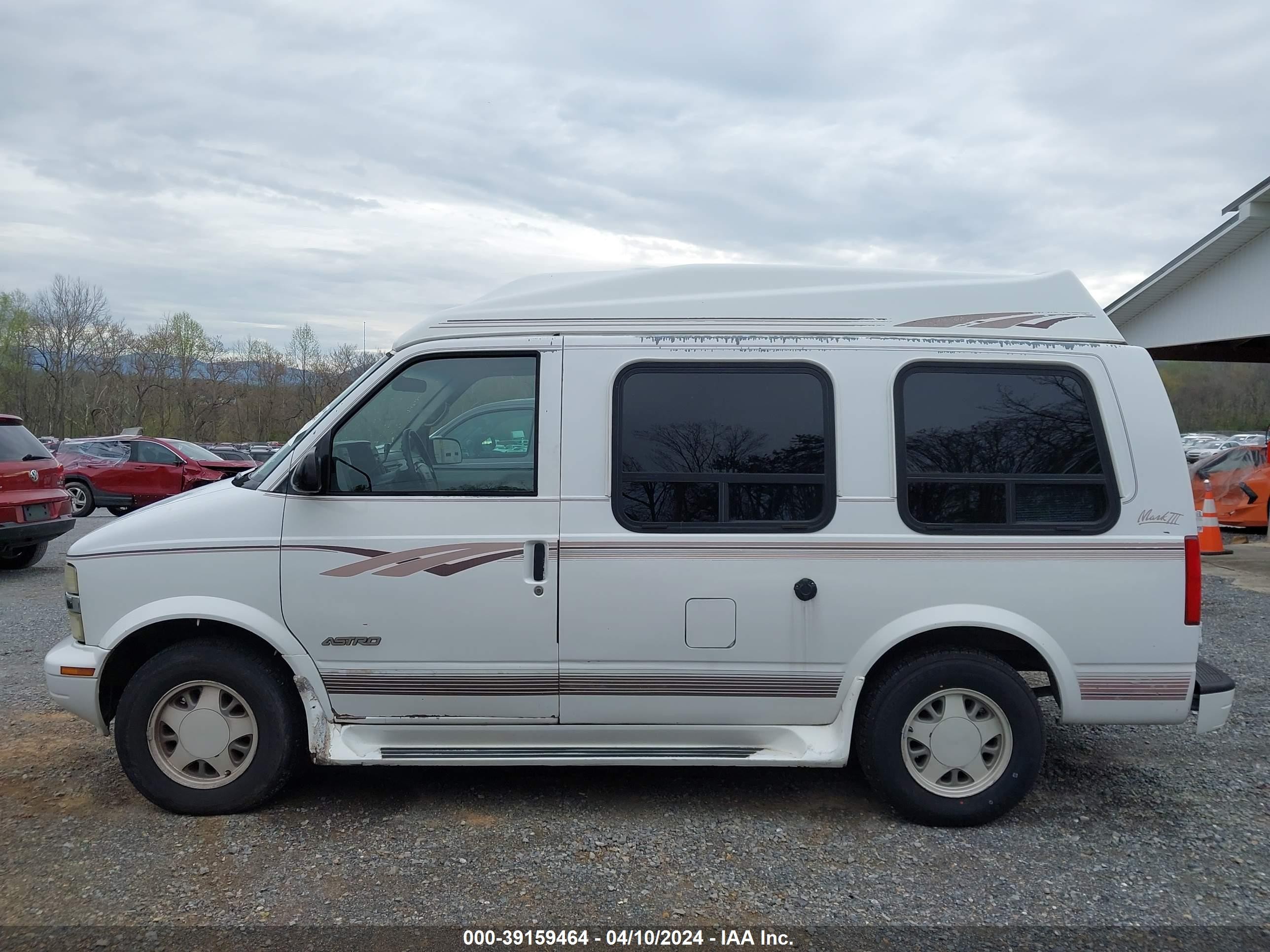 Photo 14 VIN: 1GBDM19W4SB148229 - CHEVROLET ASTRO 