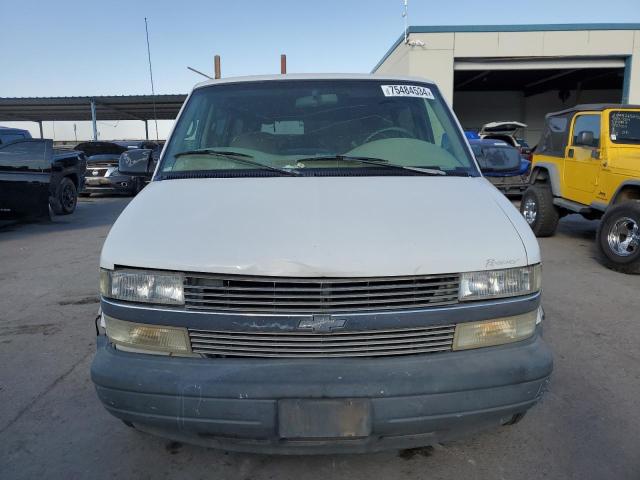 Photo 4 VIN: 1GBDM19W8YB142121 - CHEVROLET ASTRO 