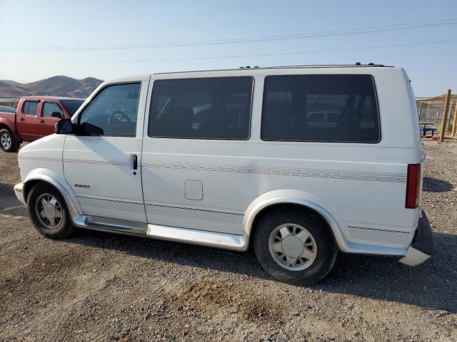 Photo 1 VIN: 1GBDM19WXYB113817 - CHEVROLET ASTRO 