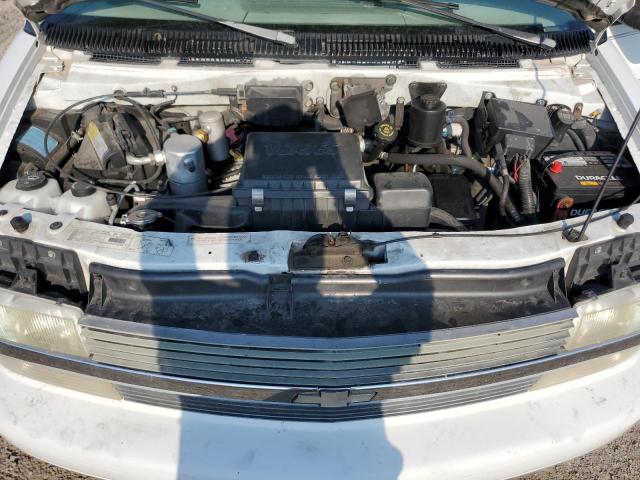 Photo 11 VIN: 1GBDM19WXYB113817 - CHEVROLET ASTRO 